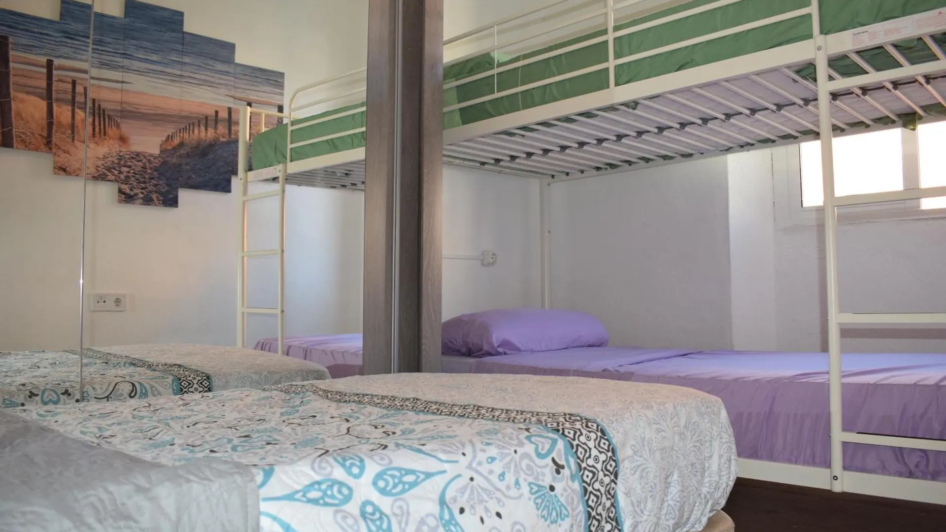 Vialia Apartments Malaga 0*,