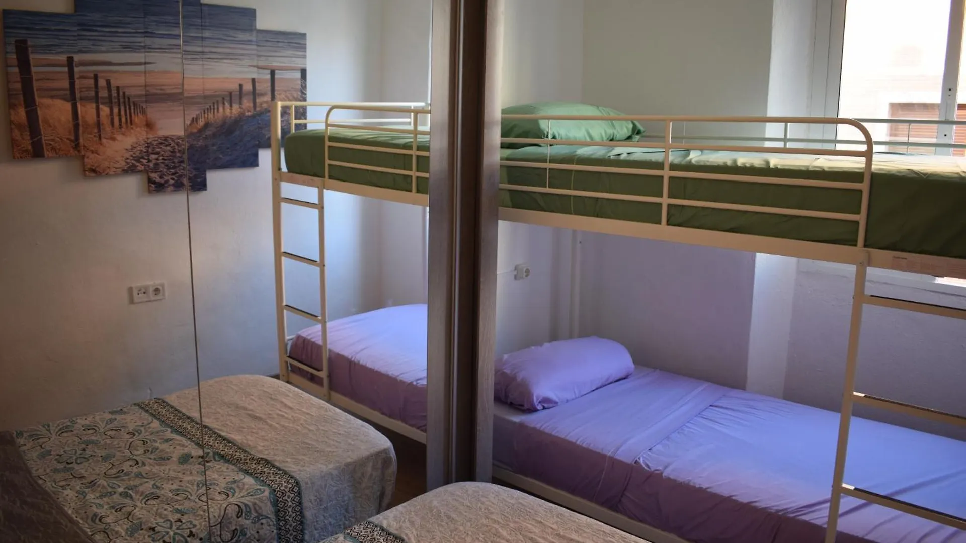 Vialia Apartments Malaga 0*,
